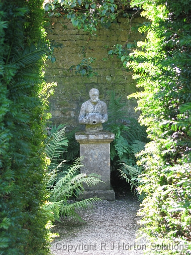 Hidcote Statue